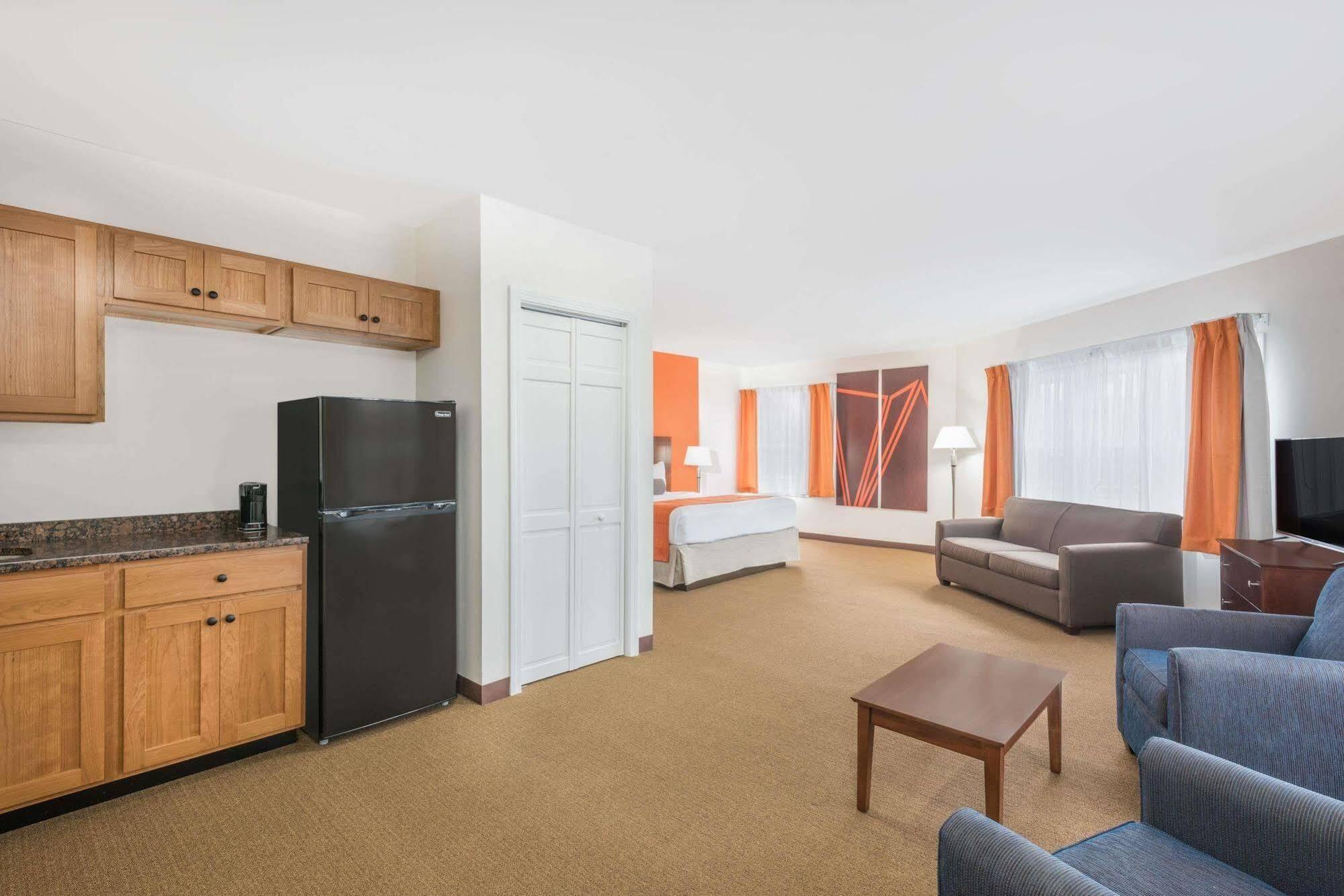Howard Johnson by Wyndham Quincy/ Boston Zewnętrze zdjęcie